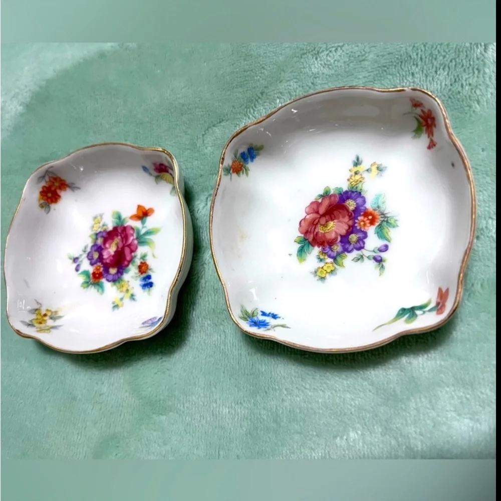 Pair Gold Castle Chikusa Porcelain Candy Dishes Japan 3” Olive Oil dishes